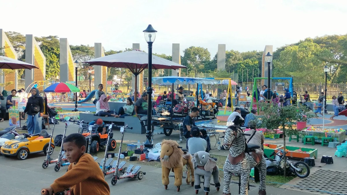 Alun-alun dadaha, lapangan upacara, pkl