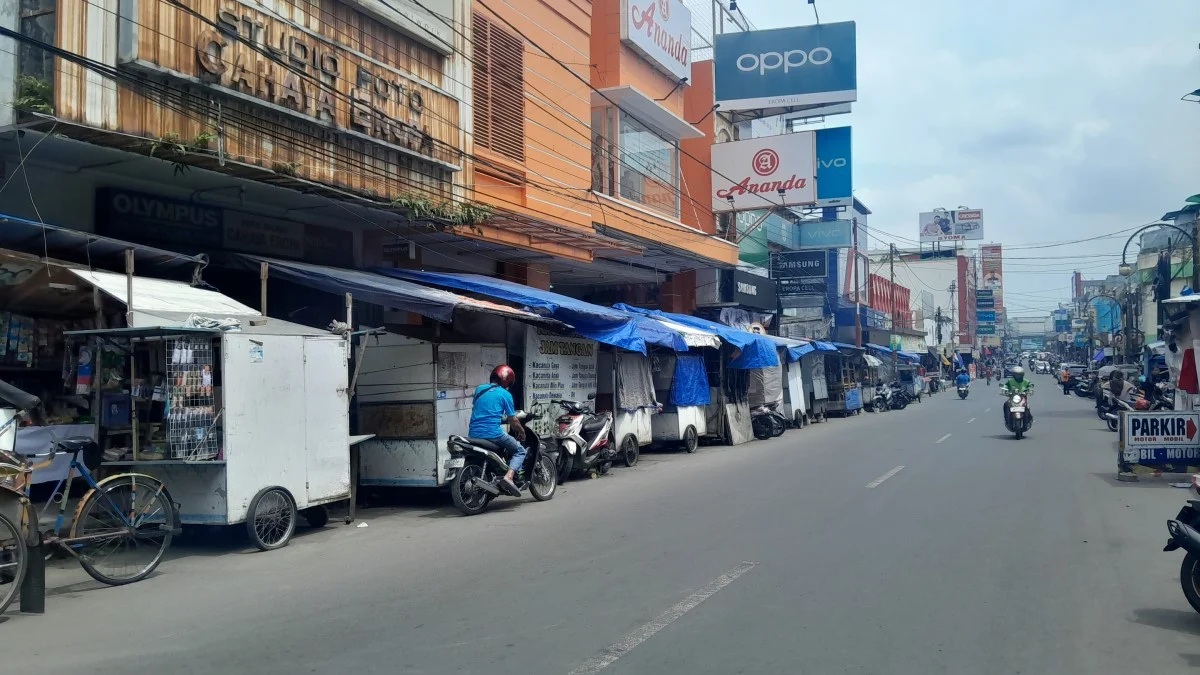 pkl di jalan ahmad yani