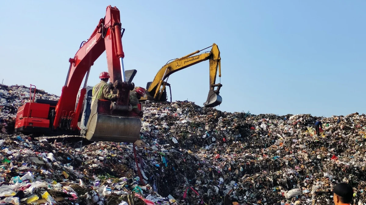 Pengelolaan sampah, tpa ciangir, pengangkutan sampah,