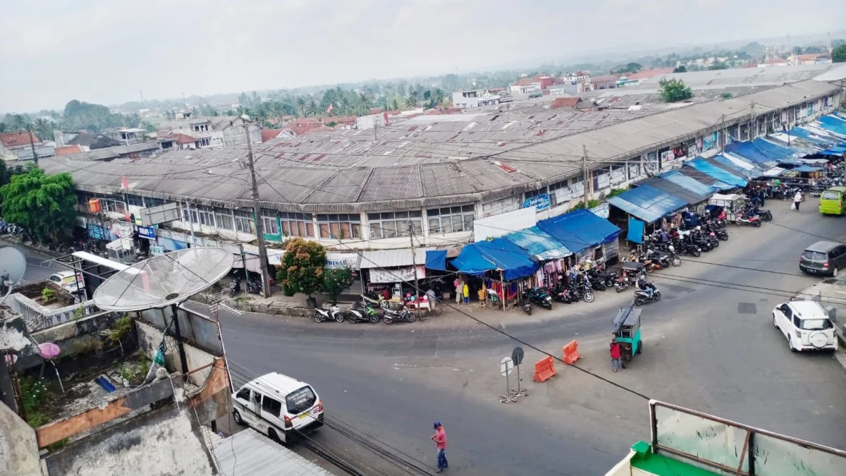 pemindahan pasar singaparna ke kecamatan padakembang