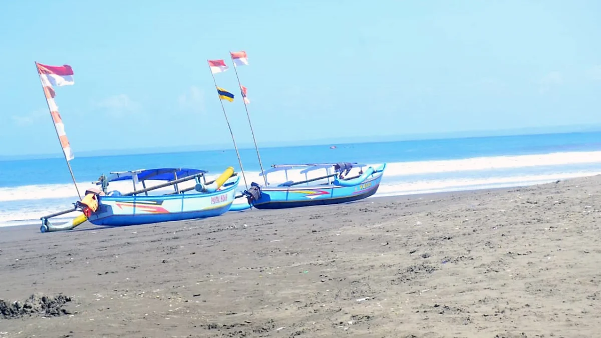 gelombang tinggi di Kabupaten Pangandaran