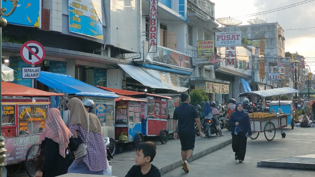 Pedestrian jalan cihideung, penataan pkl, penertiban parkir