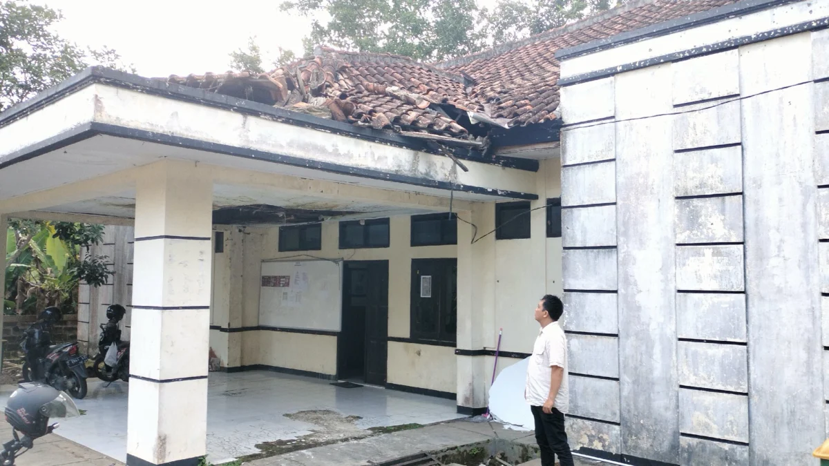 Bangunan kantor kelurahan rusak, leuwiliang kecamatan kawalu, digoncang gempa