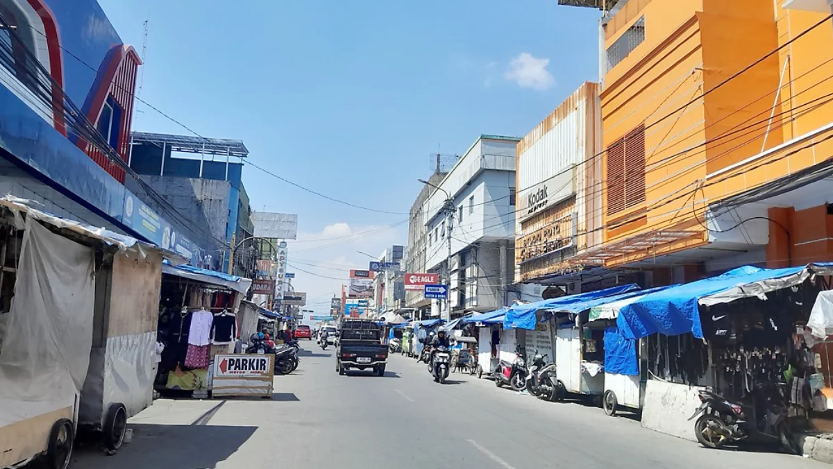 relokasi pkl jalan ahmad yani ke jalan pasar baru