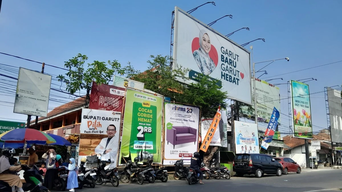 baliho bakal calon bupati garut