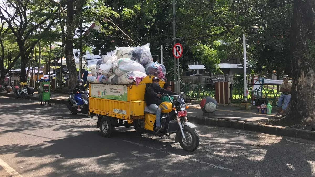 retribusi sampah di Kota Tasikmalaya