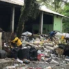 sampah plastik sekali pakai