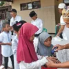 paket sembako untuk anak yatim piatu dan jompo