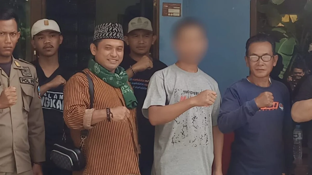 seorang anak di pangandaran memukul ibunya