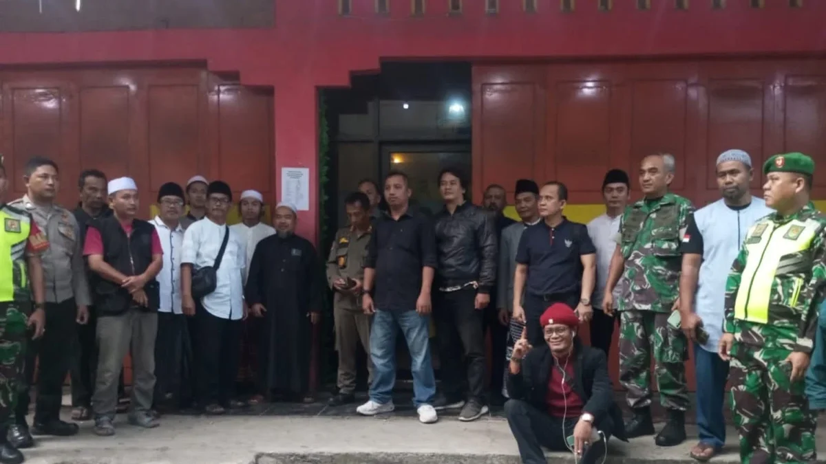 Kafe tempat karaoke di tasikmalaya ditutup, disegel satpol pp, minuman keras