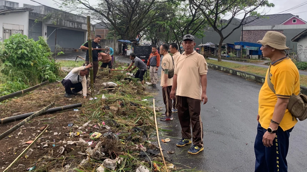 Sampah jalan ah witono