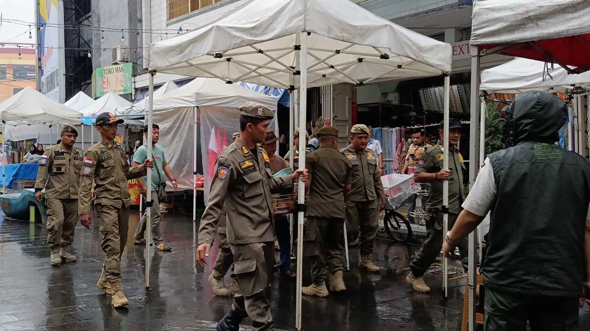 simulasi penataan PKL pedestrian cihideung