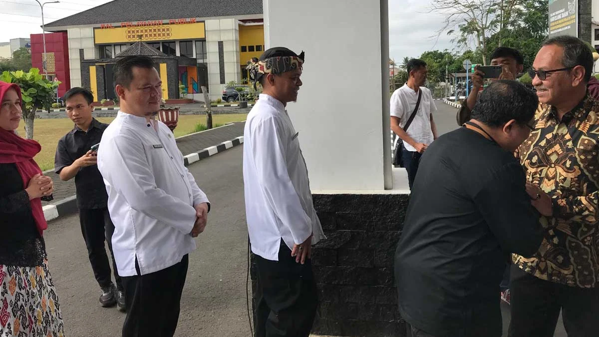 ivan dicksan perpisahan di bale kota tasikmalaya