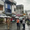 jalur semi pedestrian cihideung kembali bisa dilintasi mobil