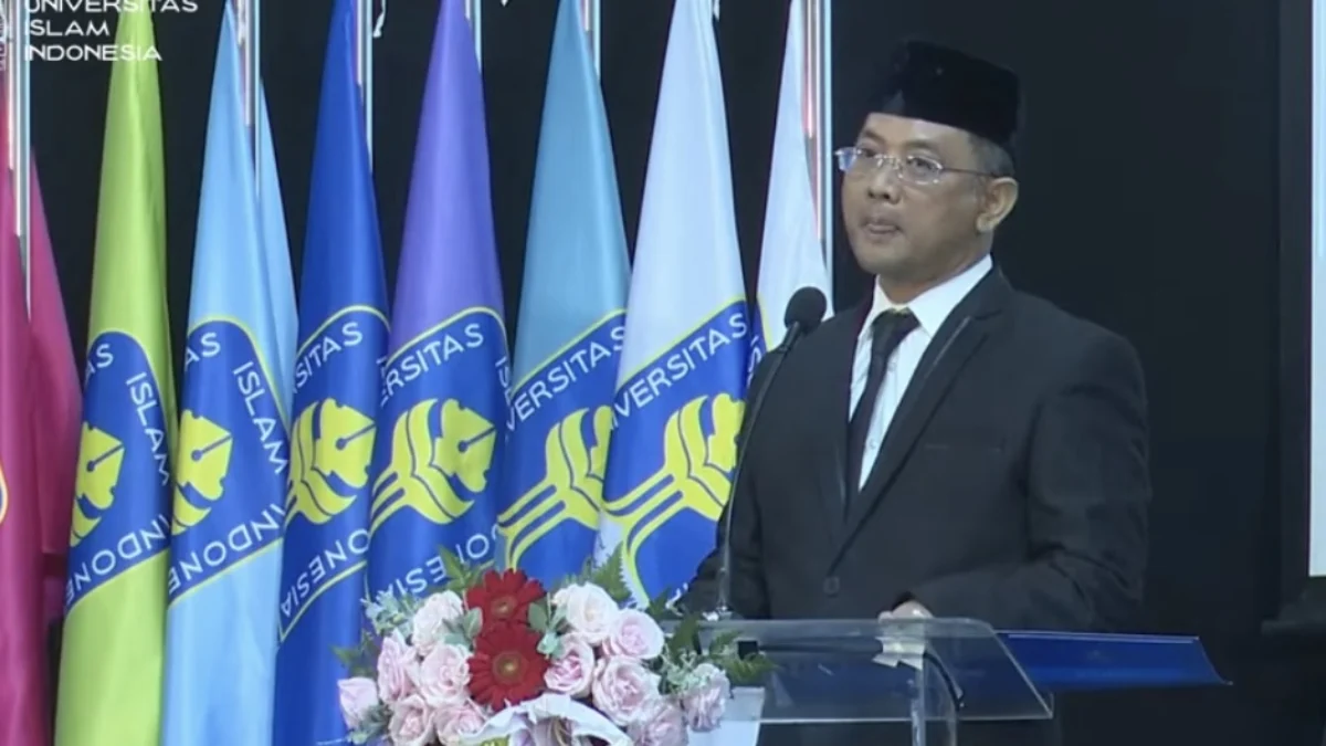 Yanto oce wisuda universitas islam indonesia uii, calon wali kota, pilkada kota tasikmalaya