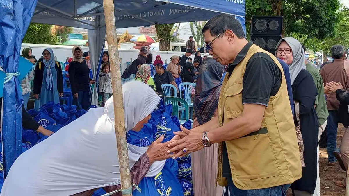 muhammad yusuf bagi-bagi sembako