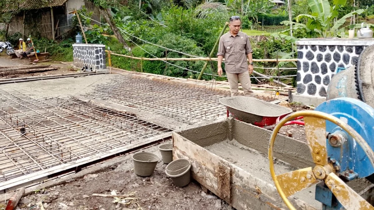 Pembangunan Jembatan Cireundeu