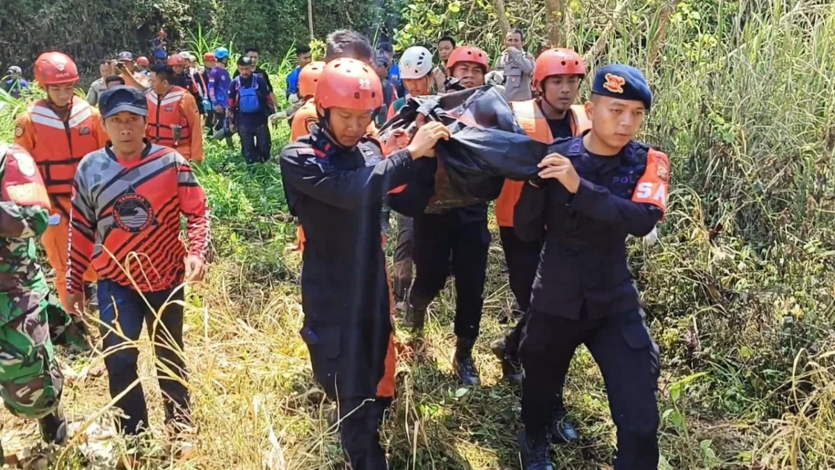 Pelajar sd hanyut di Sungai Citanduy