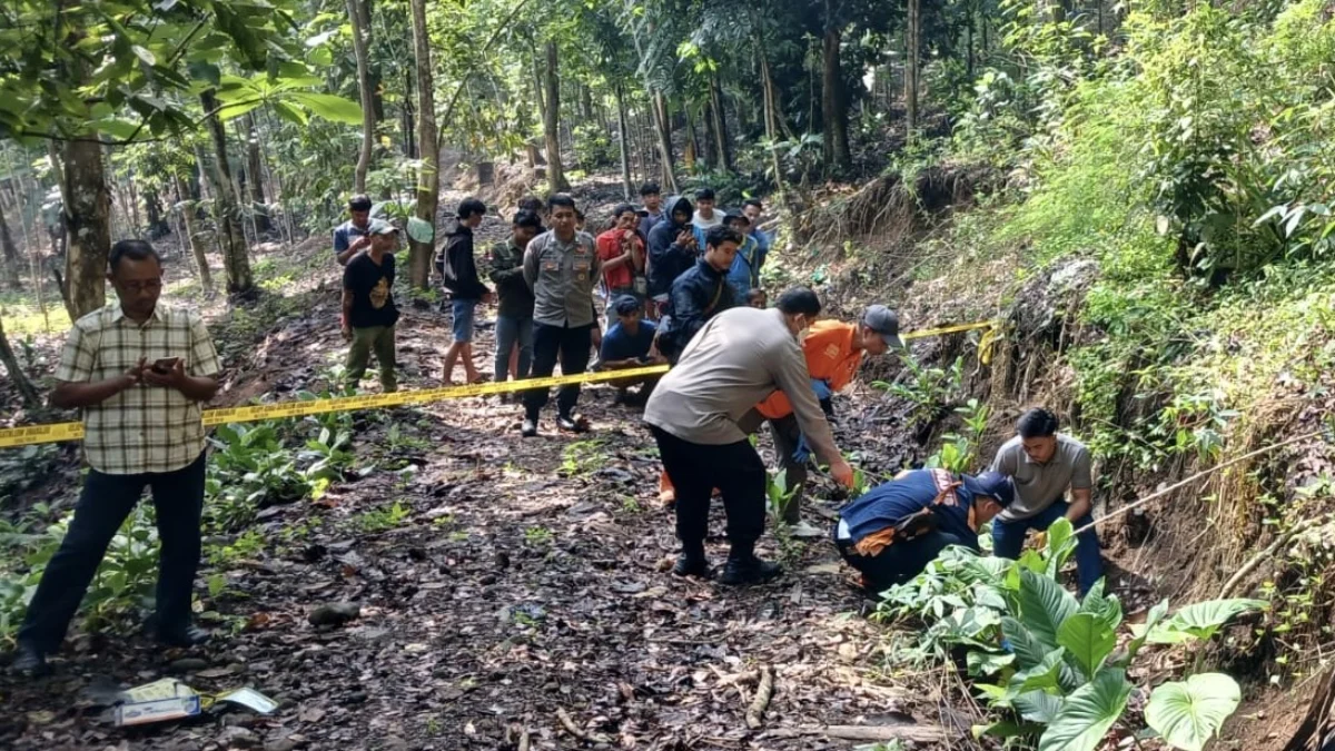 Jenazah perempuan kawalu, kaos barbie, meninggal dunia kota tasikmalaya