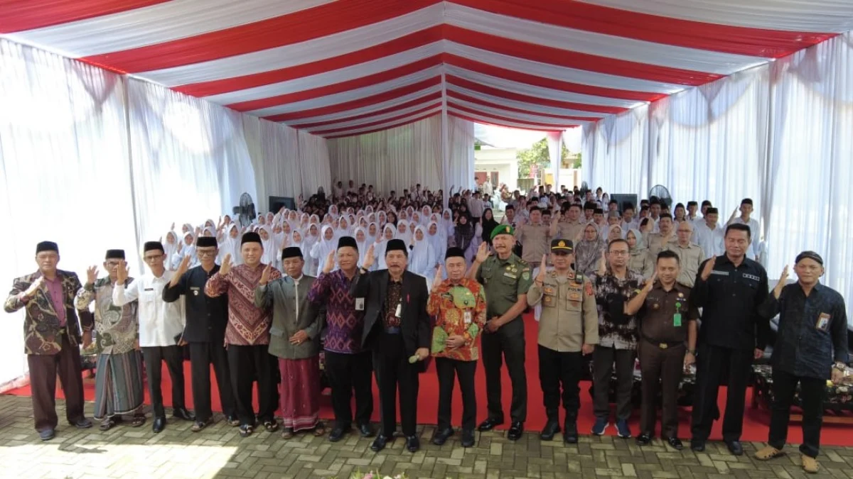 Pesantren sebagai Benteng Pancasila