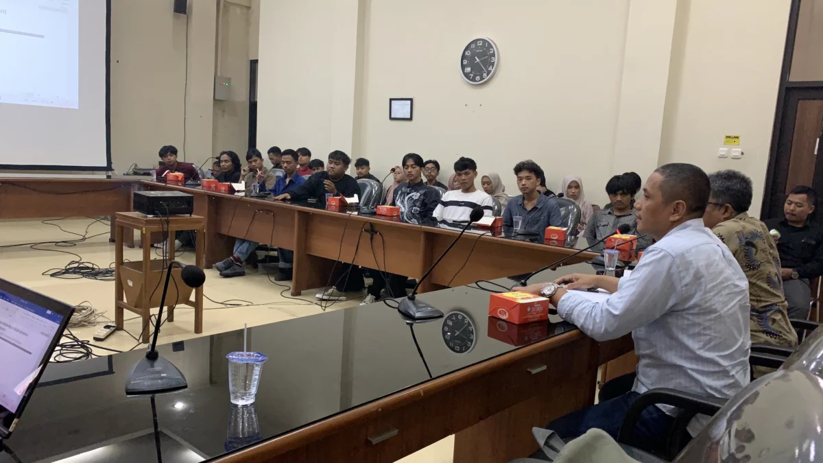 Dprd kota tasikmalaya, aktivis mahasiswa, politik uang pilkada