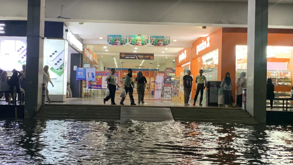 Plaza asia tasikmalaya banjir, bencana alam,