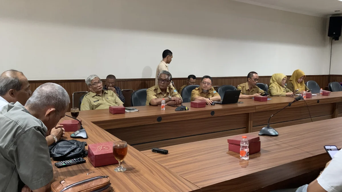 Komisi 1 dprd kota tasikmalaya, pegawai rsud dr soekardjo, rumah sakit