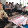 demo pencemaran air di tamansari