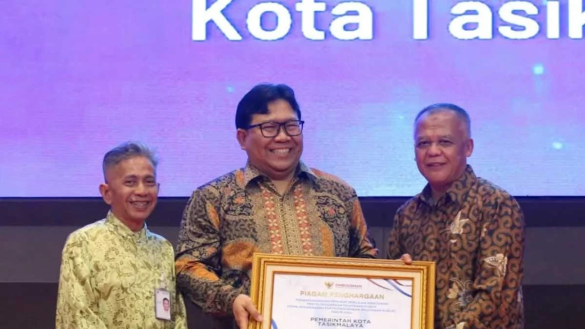 penghargaan ombudsman jawa barat kepada Kota Tasikmalaya atas pelayanan