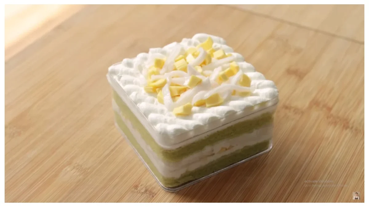 Es Teler Cake Dessert Box ala Chef Devina Hermawan (kanal YouTube Devina Hermawan)