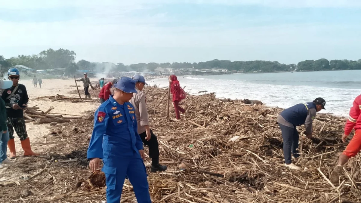 Pantai santolo