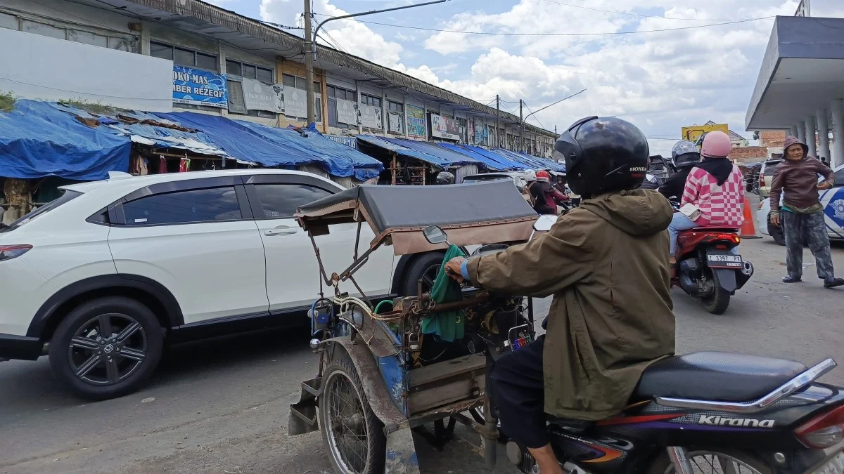 pemindahan pasar tradisional singaparna