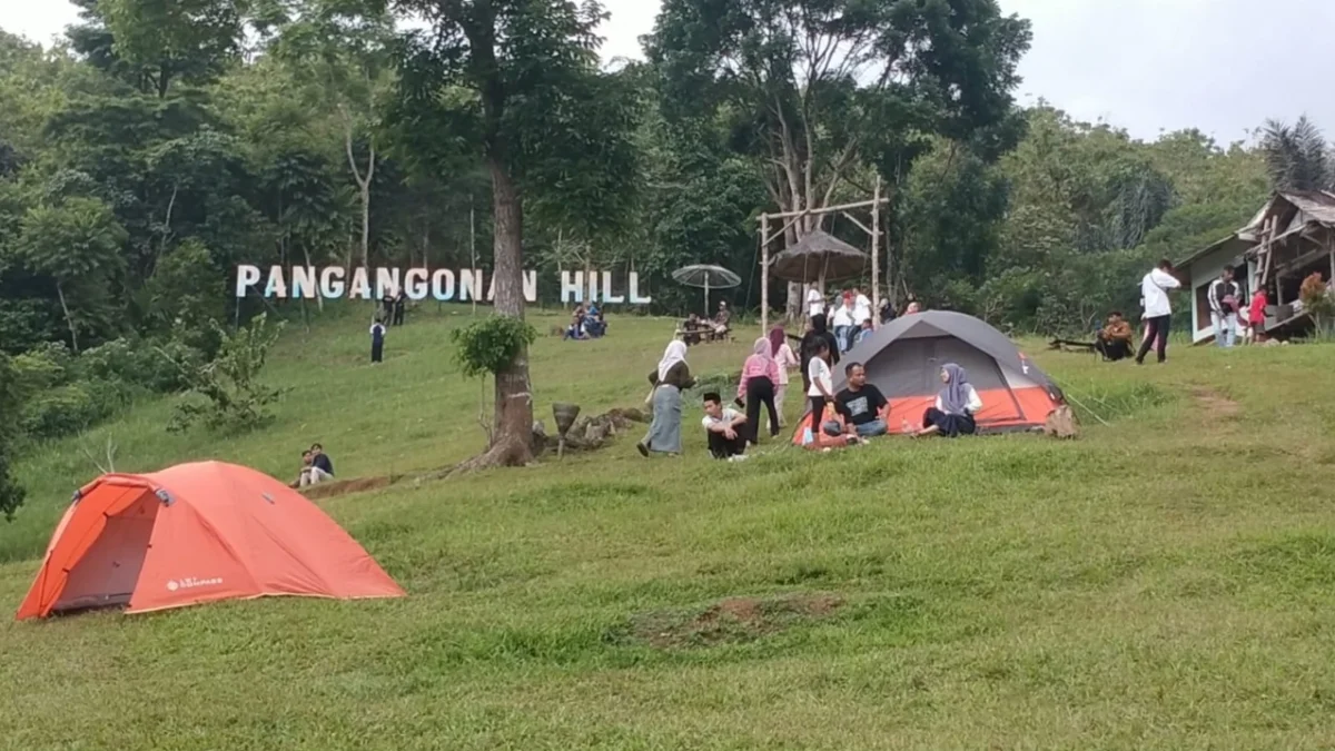 Pangangonan Hill