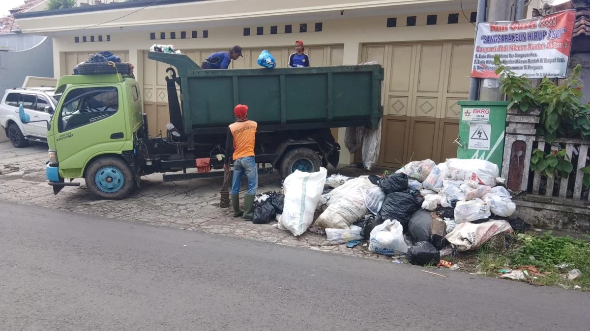 Pengangkutan Sampah di Kabupaten Tasikmalaya