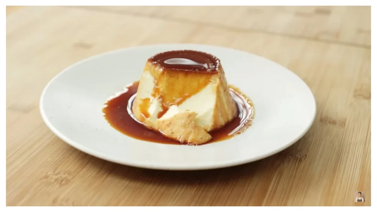 Caramel Pudding ( tangkapan layar kanal YouTube Devina Hermawan)