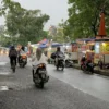 Ngabuburit ramadan tasikmalaya, lalu lintas jalan dadaha, pedagang takjil