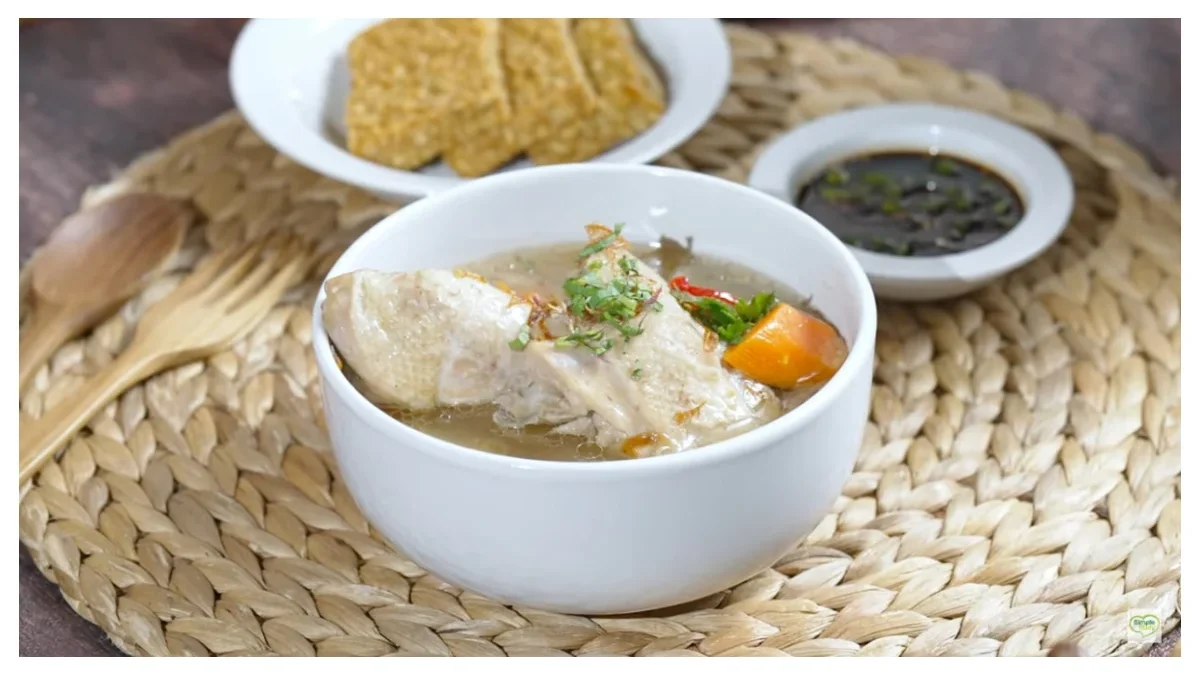 Resep Sop Ayam Rempah (tangkapan layar kanal YouTube Simple Rudy)