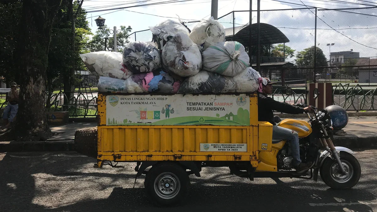 pembatasan sampah plastik tidak berguna