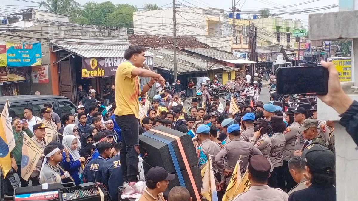 unjuk rasa di kabupaten tasikmalaya soal pilkada ulang