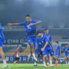 Taktik nyicil Bojan Hodak bawa Persib lari dari kejaran Dewa United