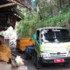 Sampah pasar padayungan kota tasikmalaya, armada pengangkut sampah,