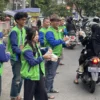 Faperta unsil, fakultas pertanian, bagi-bagi takjil ramadan di jalan siliwangi