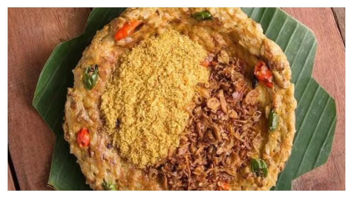 Kerak Telur (instagram.com @jakarta_tourism)