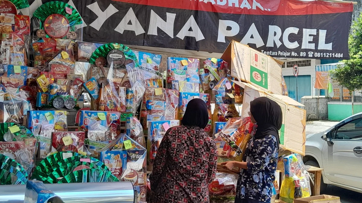 PARCEL LEBARAN