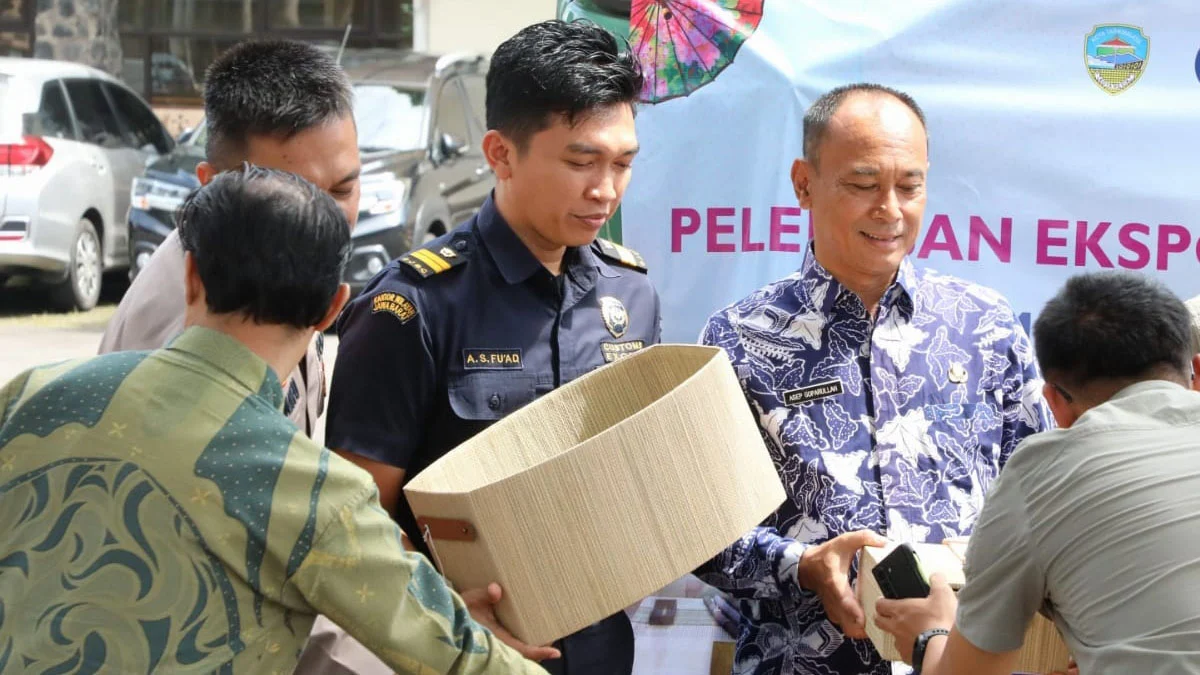 kerajinan mendong asal Tasikmalaya