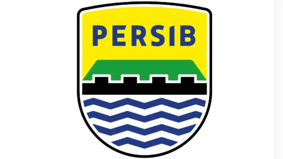 Persib Bandung angkat piala Liga 1 2024-2025