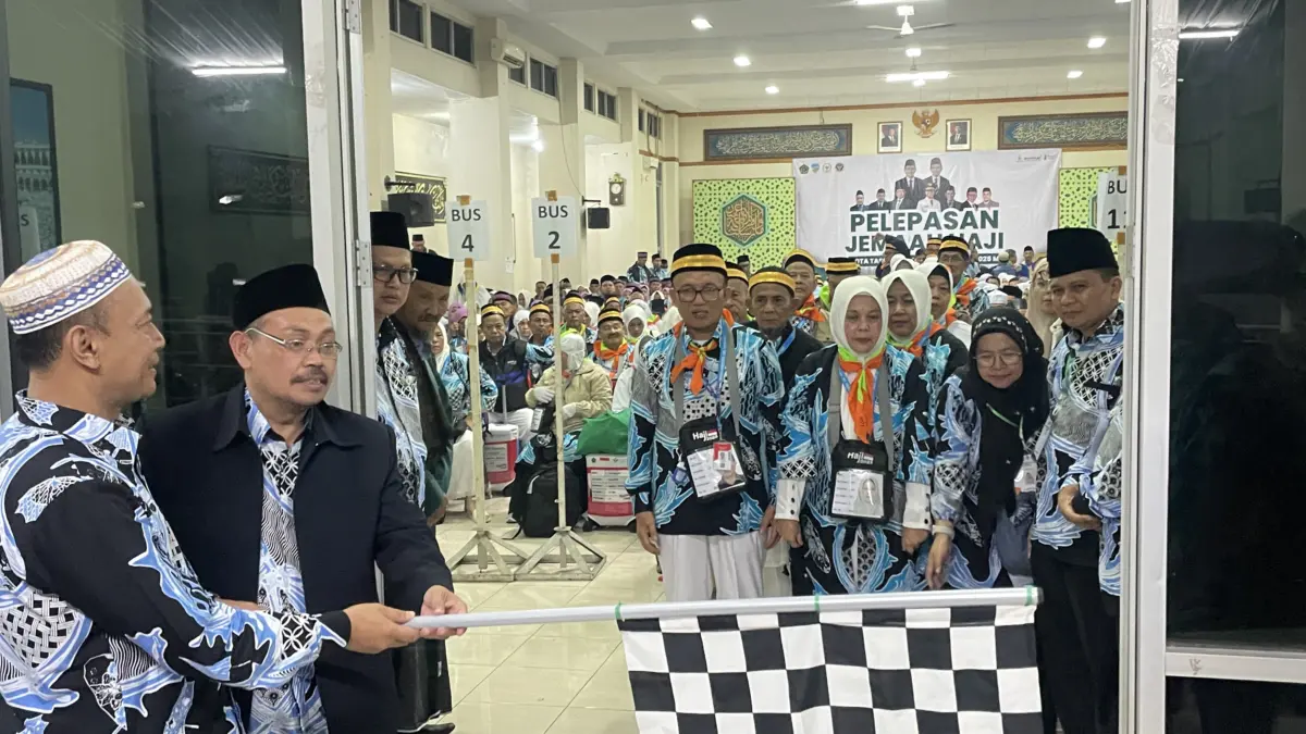 Pemberangkatan calon jemaah haji