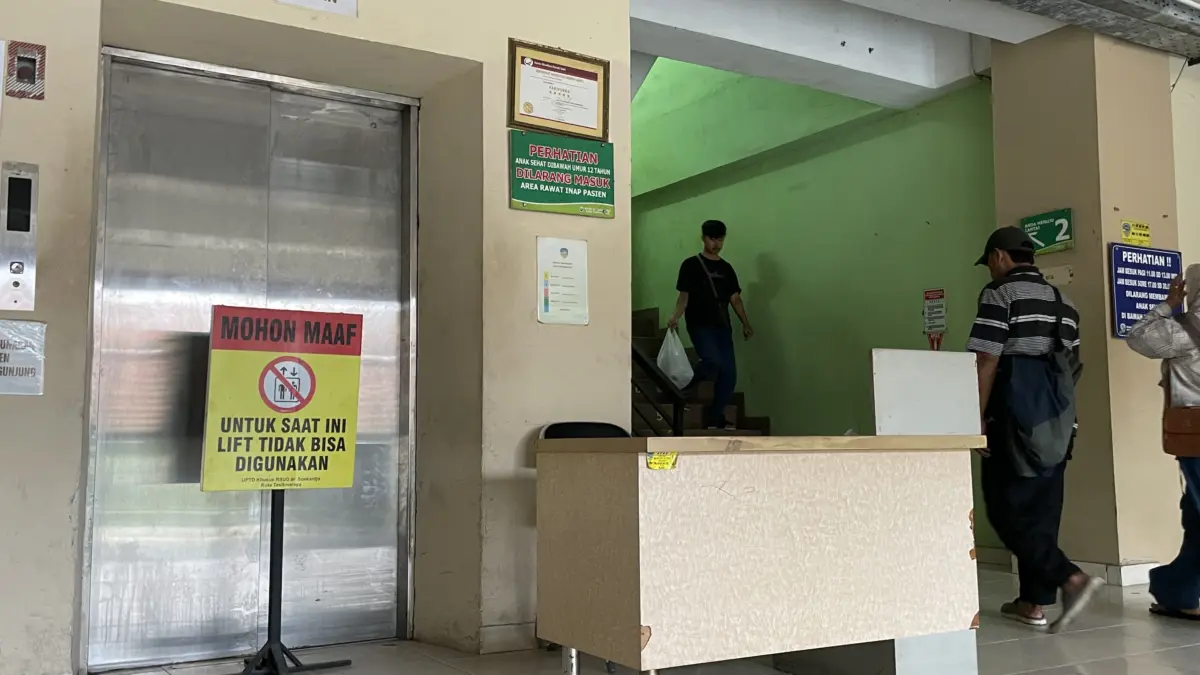 Lift rusak rsud dr soekardjo, rumah sakit kota tasikmalaya, pasien bpjs kelas 3