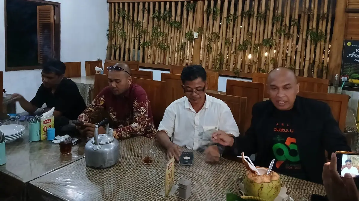 Kuasa Hukum Iwan-Dede