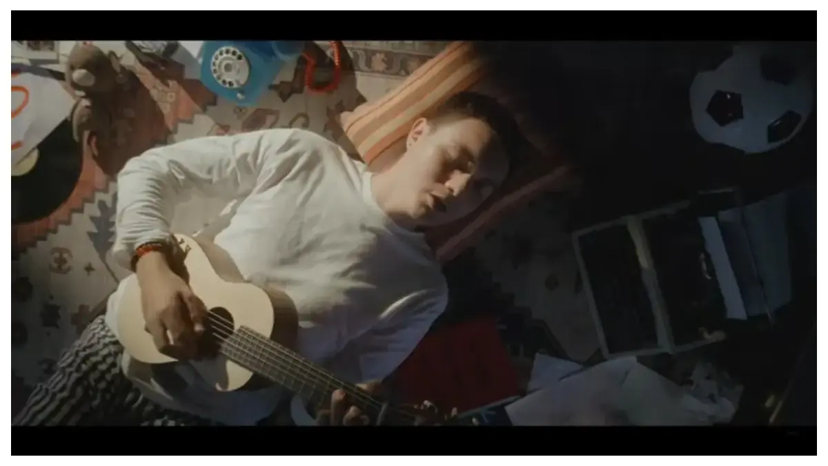 Memori Kita – Lagu Baru Nyoman Paul (tangkapan layar YouTube Nyoman Paul)